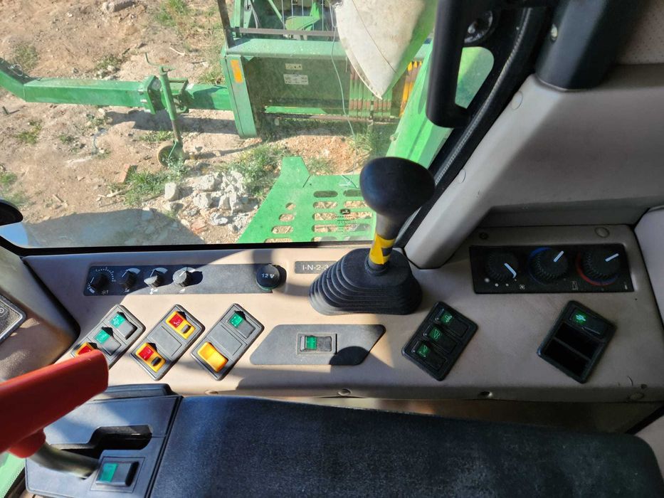 Combina John Deere 1570 an 2011