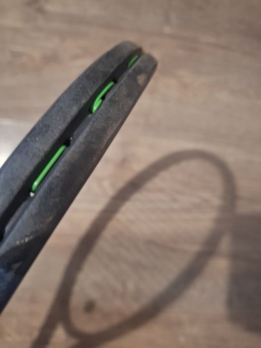 Тенис ракета, малко използвана