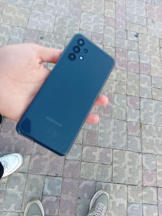 Продам Samsung a13 64/6