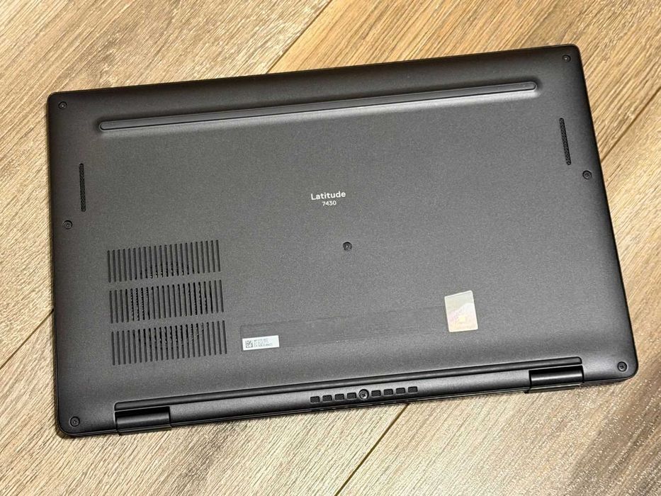 Dell Latitude 7430 i5-1235U/16RAM DDR4/256GB SSD/Iris XE Graphics/