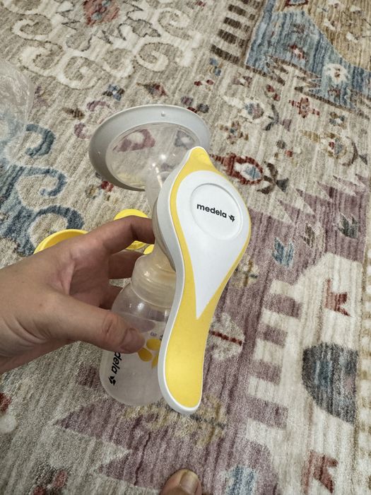 Молокоотсос ручной Medela