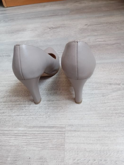 Туфли светлые беж