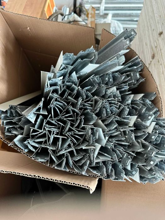 Окачен таван 400 кв.м., много запазен AMF система