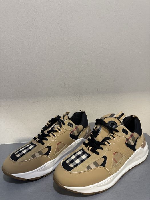 Мъжки обувки Burberry