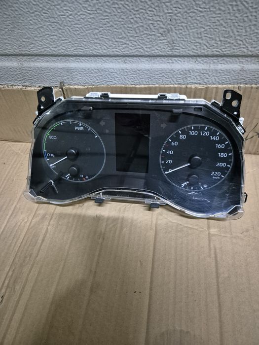 Ceasuri de Bord Toyota Yaris 4 Hibryd 2019-2023 Volan stinga