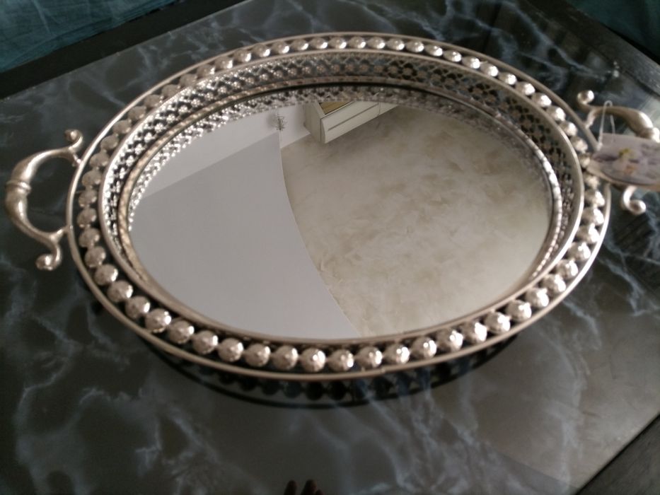 Елегантни подноси