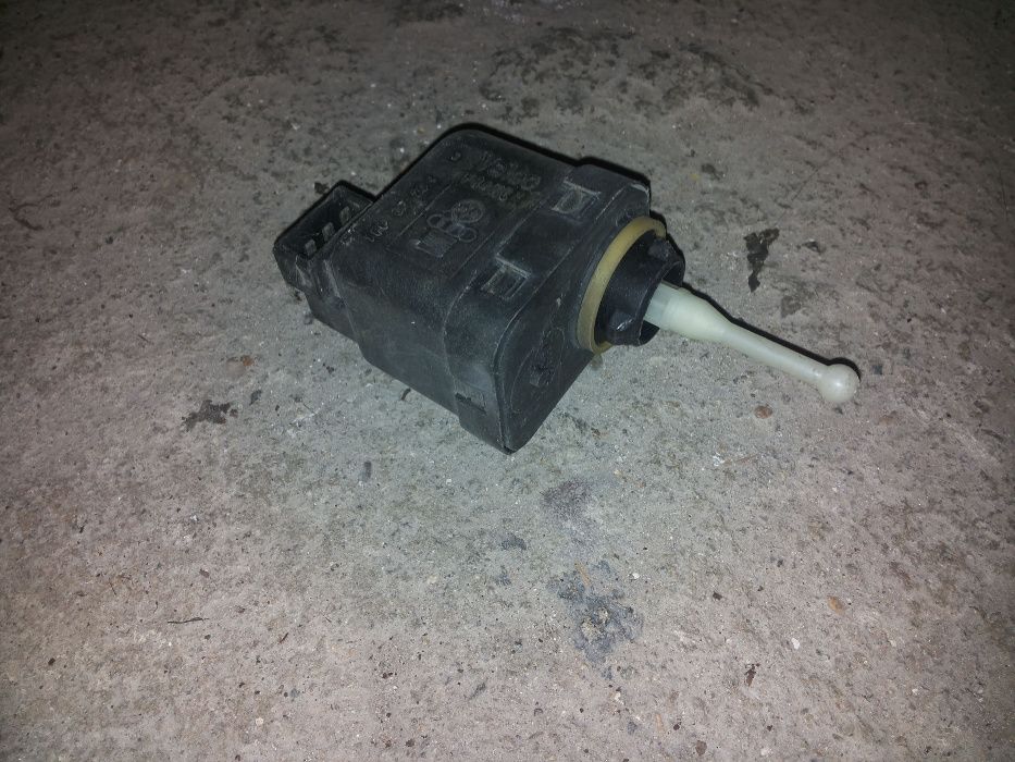 Фар Seat Ibiza, фар Москвич,ел. машинка фар,ретро антена и др.