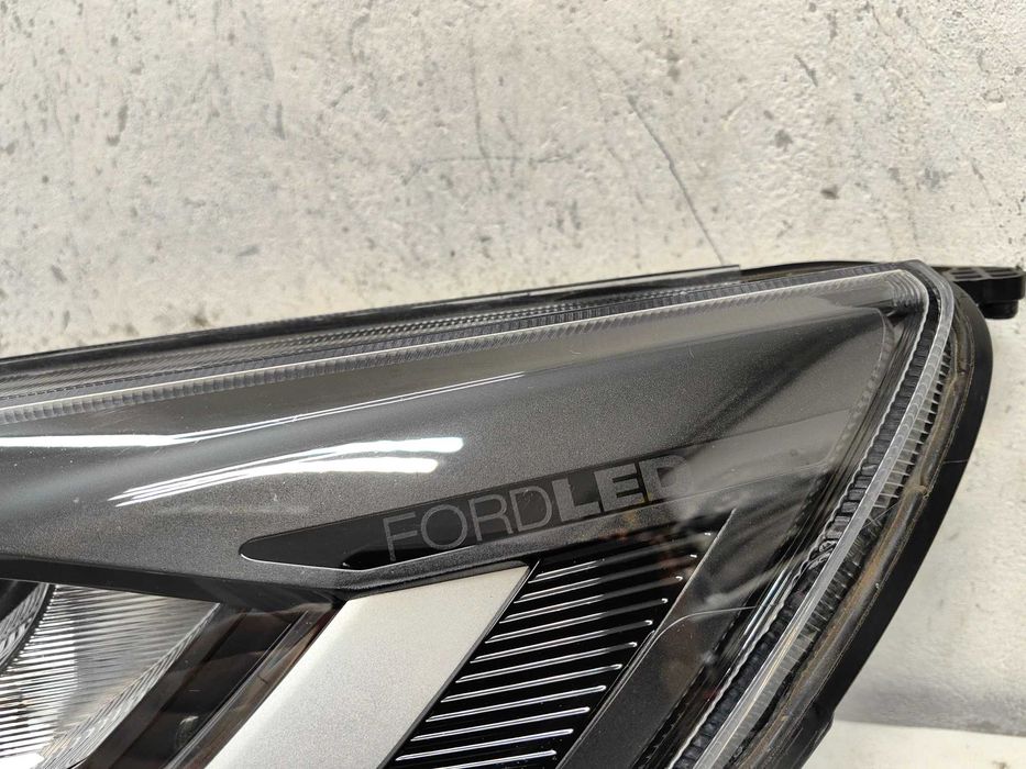 Оригинален фар Ляв Десен  Форд Фокус 4  Ford Focus MK4  Full Led