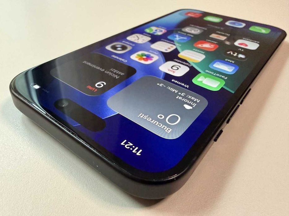  Apple / iPhone 15 128 Gb / Black