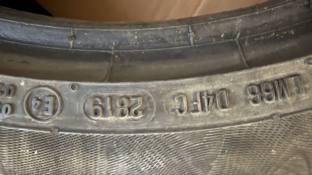 4 бр. зимни гуми Continental 245/40/19