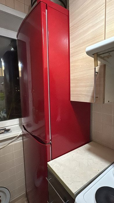 Продам холодильник