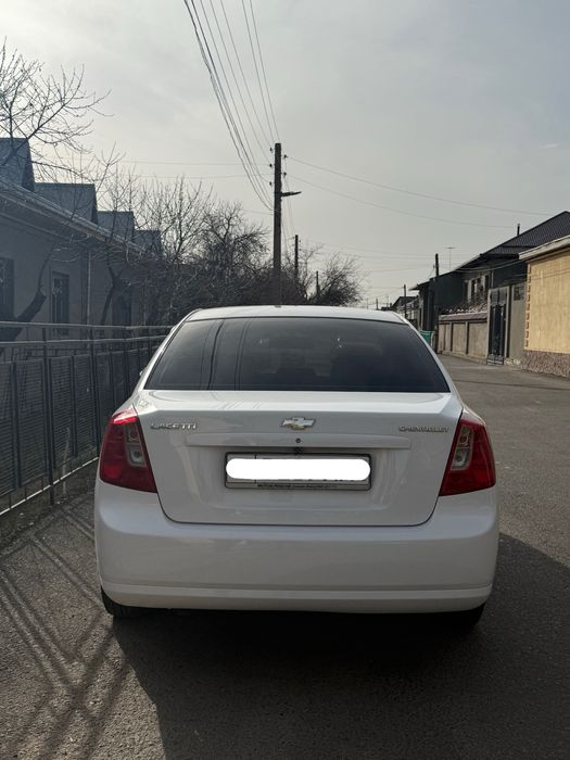 Продается Лассети 2009 года