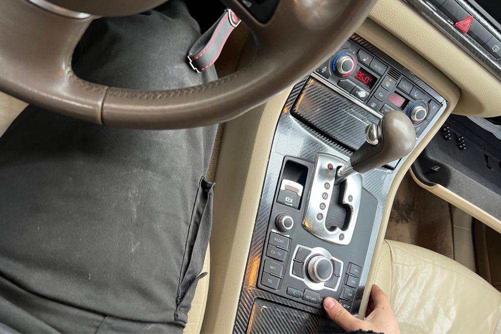 Ауди A8 D3 на части 4.2 FSI 335кс Bfm Audi А8 Д3 Bose няколко броя
