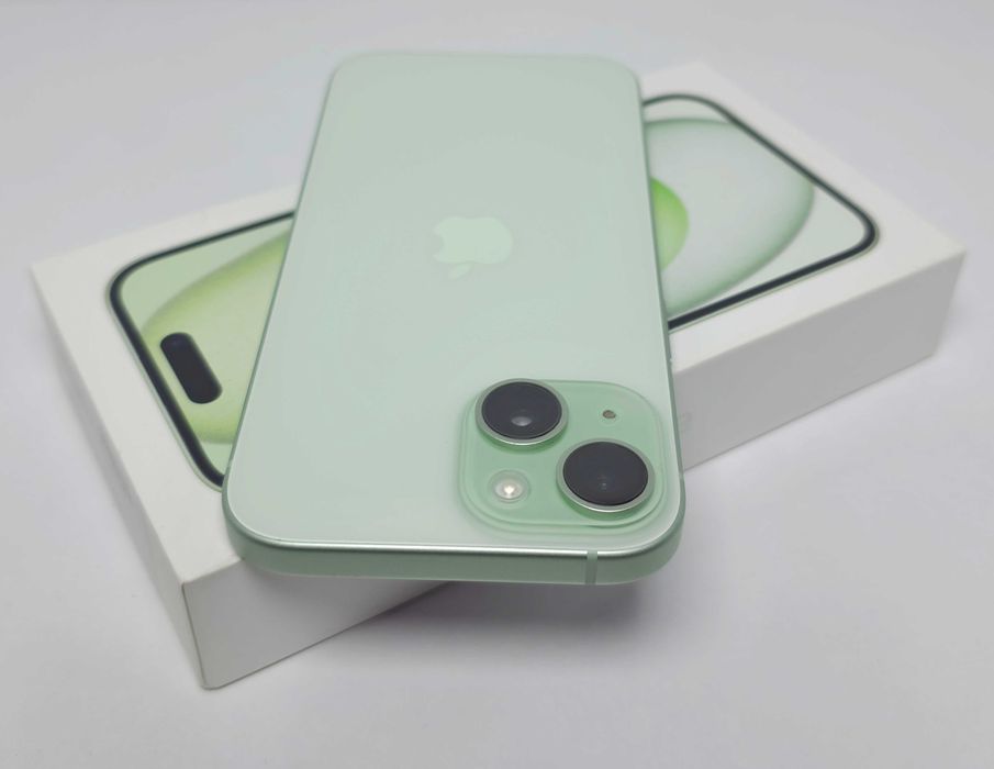 iPhone 15 128GB Green