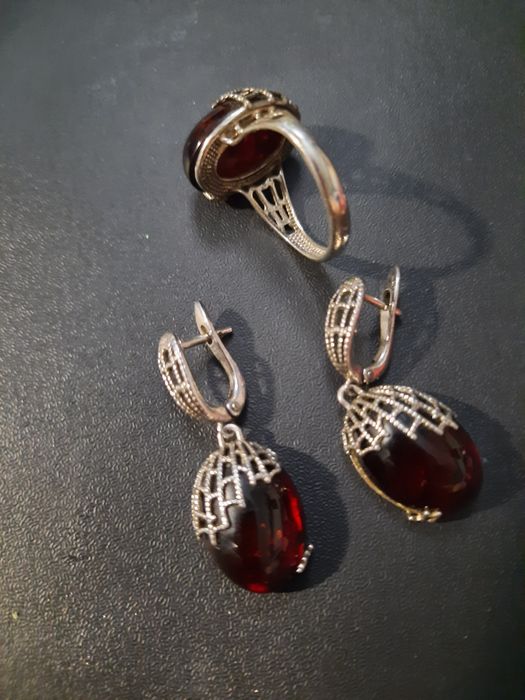 Набор кольцо и серьги серебро с янтарем