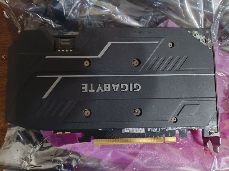 Видеокарта GTX 1660TI