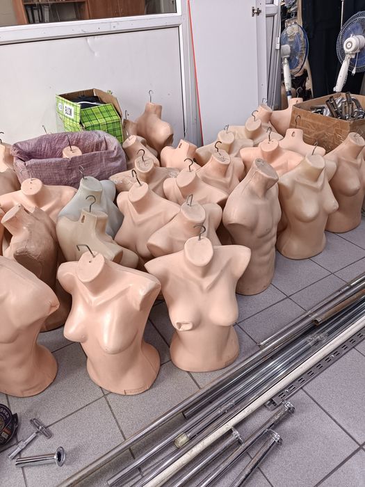 Маникены отдам даром