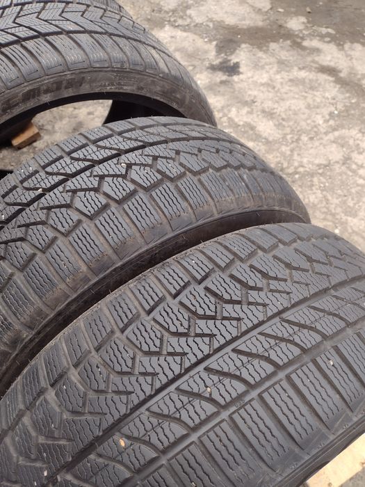 Почти нови 2бр 225/55/16 Goodride dot3124