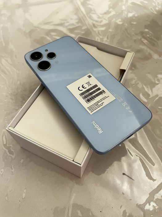 Redmi 12 синий цвет