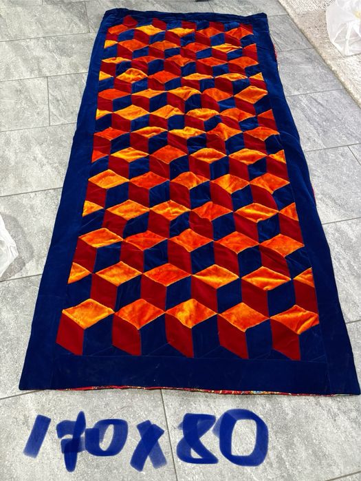 Продам одеяла  разные