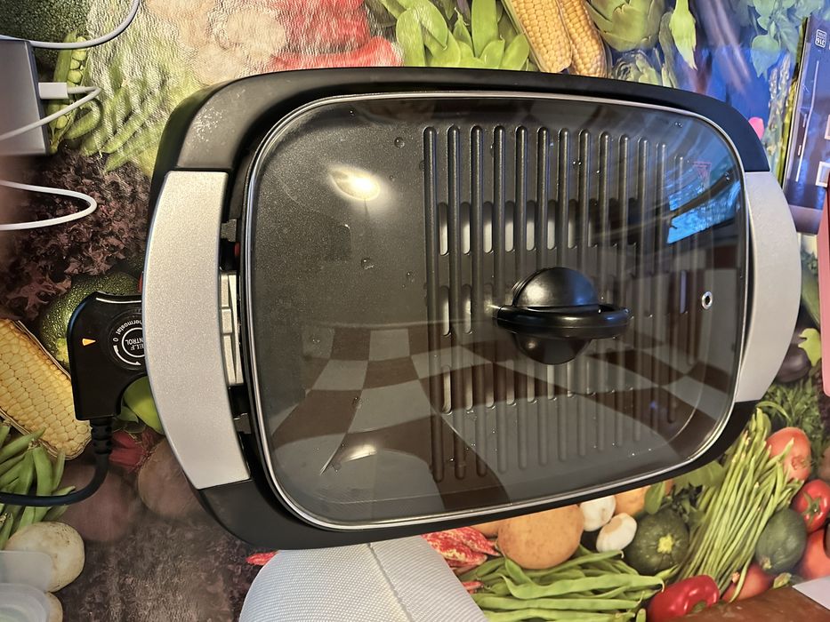 Gratar electric Star-Light EGA-2200W, plita 30 x 40 cm, negru