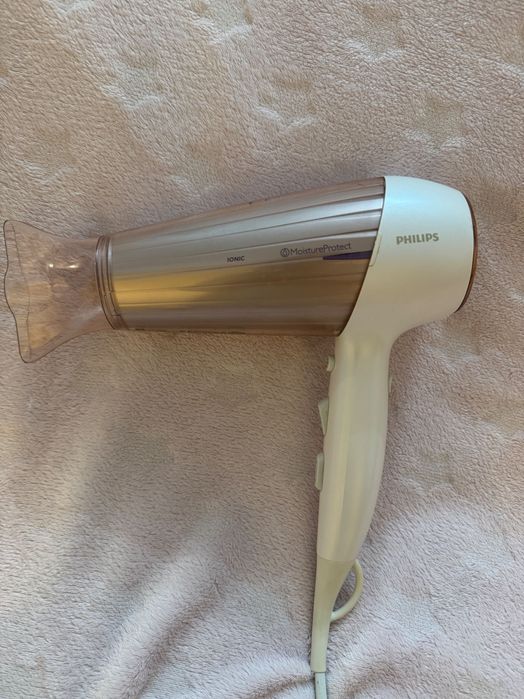 Uscător de păr Philips MoistureProtect Prestige 2300W, Ionic, cu difuzor și cutie