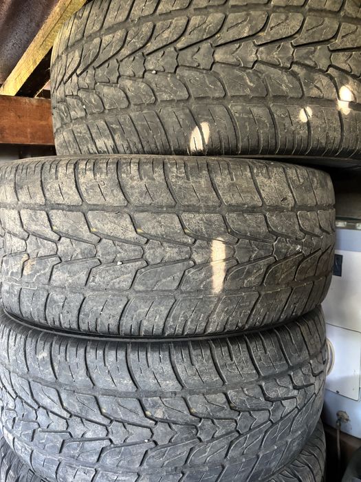 Продам шины три штуки