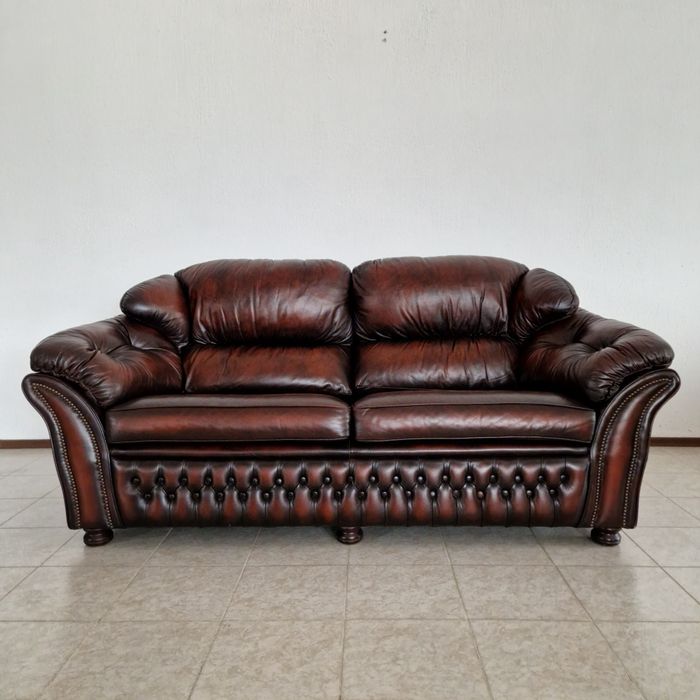 Кожена холна  гарнитура Честърфийлд Chesterfield