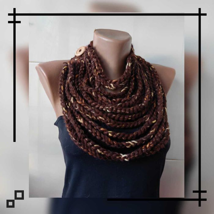 Плетен шал-огърлица