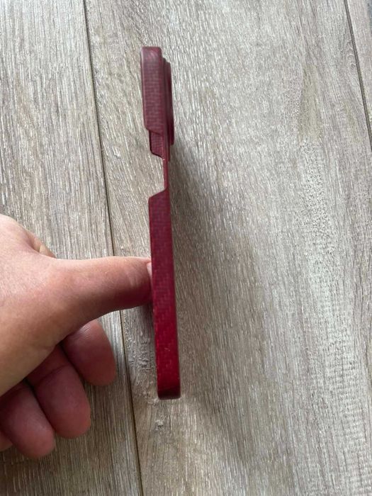 Продавам калъф за iPhone 13 Pro