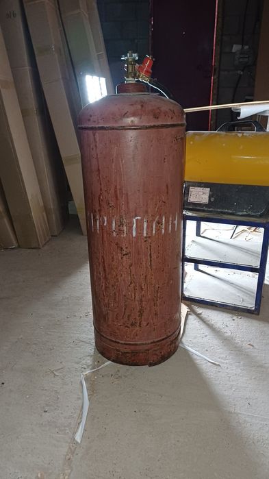 Продам газ баллон сатылады