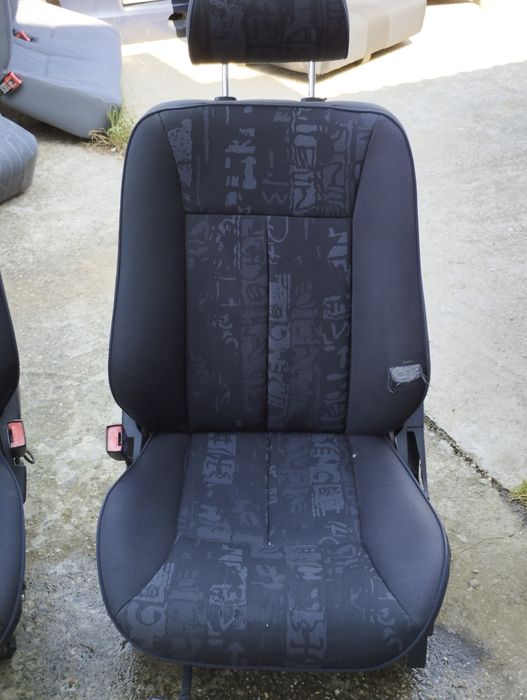 Седалки за Мерцедес w210