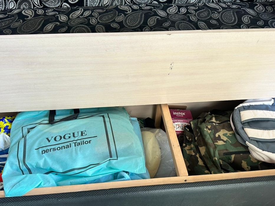 Кухонный диван для кухни