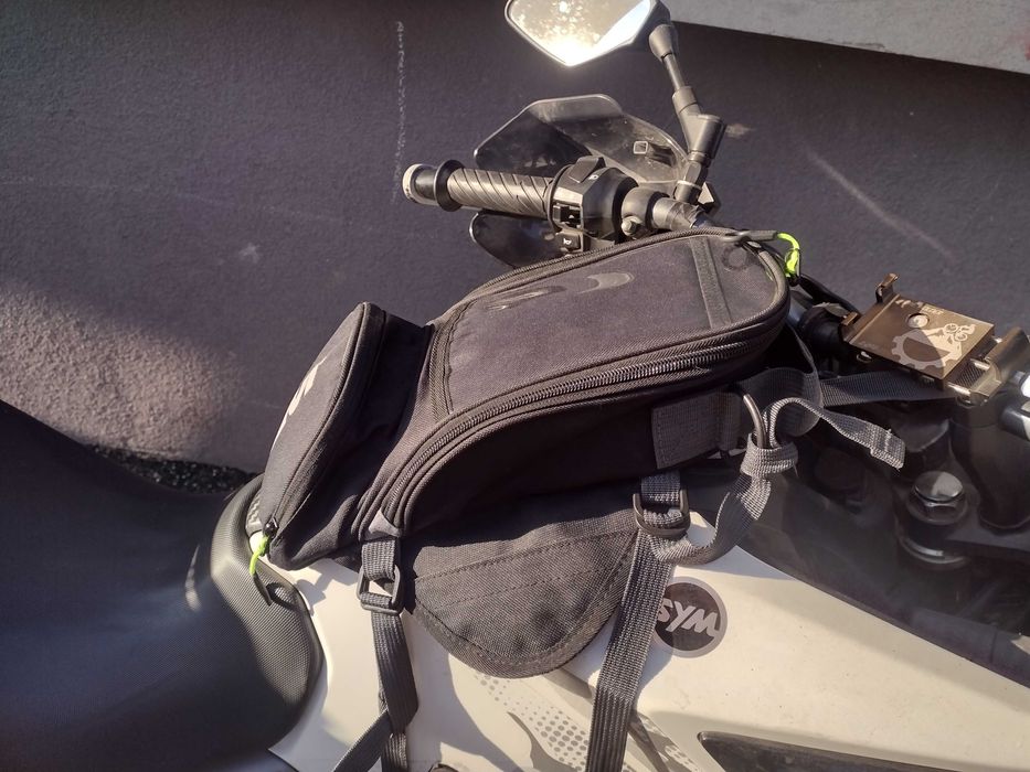 Borseta rezervor motocicletă cu magneți suport telefon noua