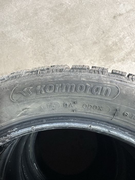 Продавам зимни гуми 225/50/17