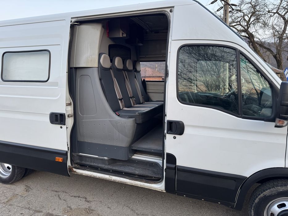 Iveco doka 7 locuri