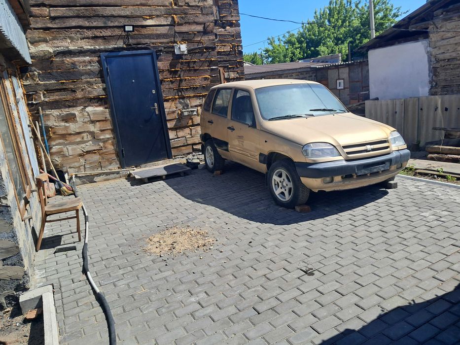 Шевролет Нива 2004 г/в