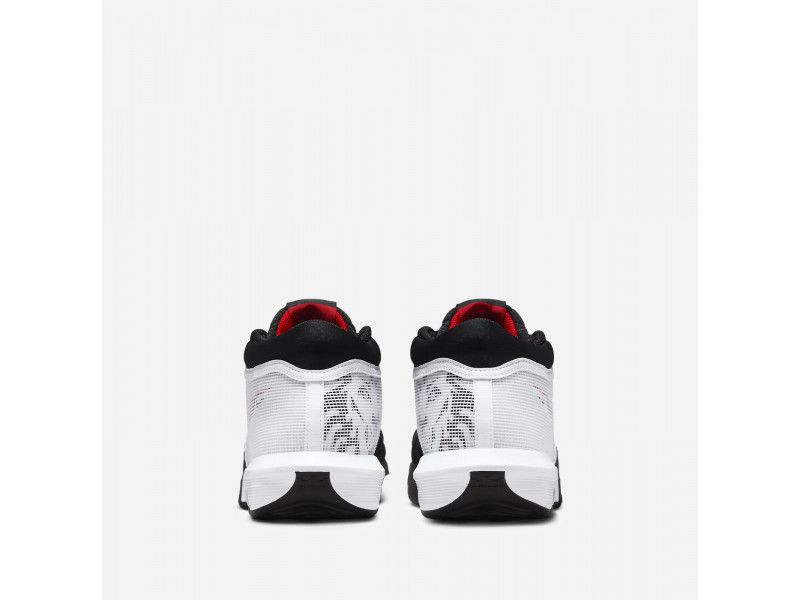 Nike LeBron Witness 8  размери - 42