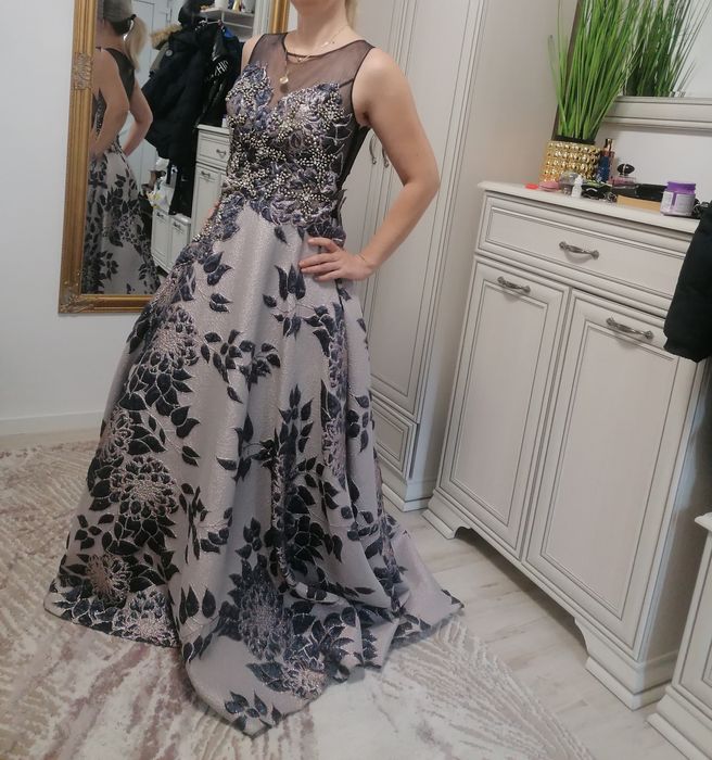 Vand rochie ocazie, nasa, mărimea M, sau 38