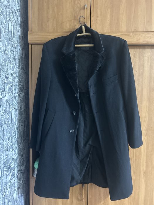 Продам пальто варотник норка новый