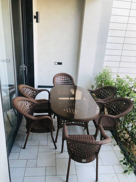 RATAN TOʻQIMA stol sutullar