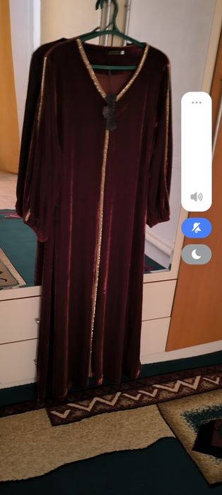 Продам женское платье