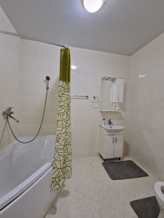 Продам 2кв 90 квм