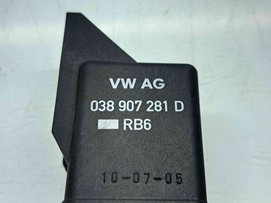 Releu  Volkswagen Golf 6 (5K1) [Fabr 2009-2013] 038907281D