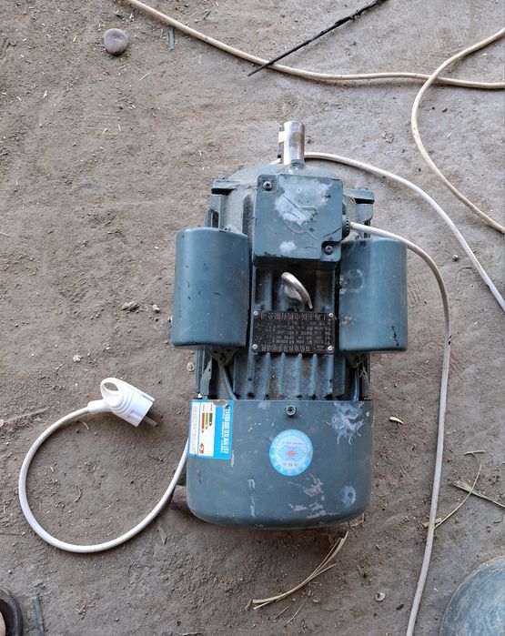 ЭЛЕКТРО DVIGITEL 4 кв сотилади