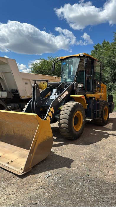 Аренда услуги погрузчик 2 куба