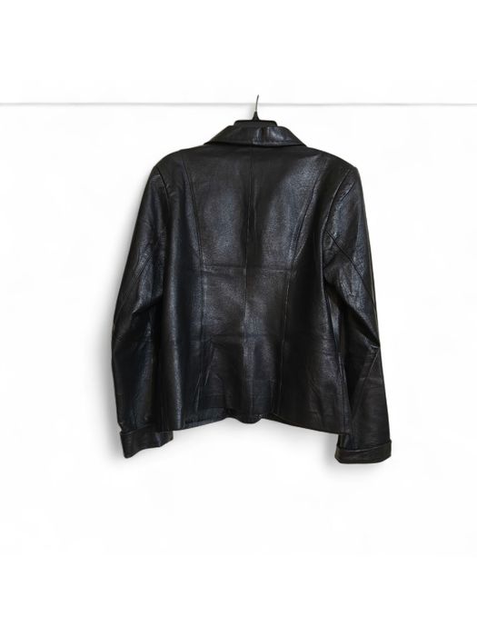 Кожаная куртка чёрная