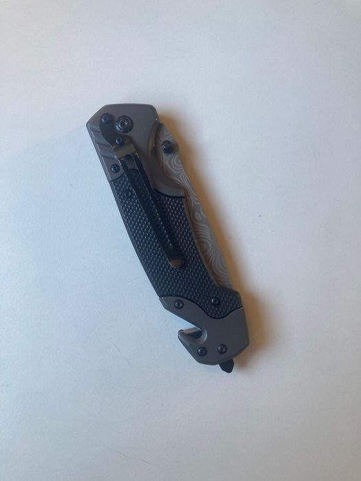 Cuțit pliabil / briceag drumeție, vânătoare, pescuit