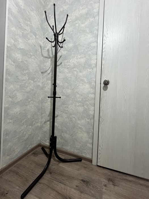 Металлический вешалка