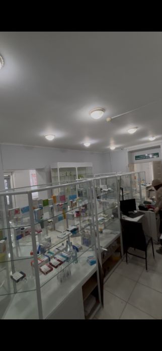 Аптечные витрины, шкаф